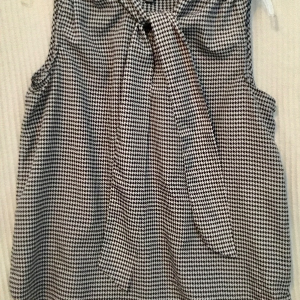 Houndstooth Jones New York blouse
